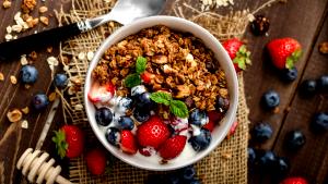 Quantas calorias em 1/3 xícara (30 g) Muesli com Frutas?