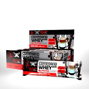 Quantas calorias em 1 barra (45 g) Command Whey Bar Mocha Coffee?