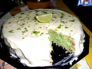 Quantas calorias em 1 Bolo De Forma Bolo de Limão?