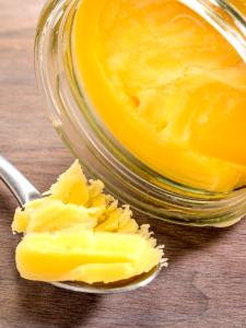 Quantas calorias em 1 colher de sopa (10 ml) Manteiga Ghee?