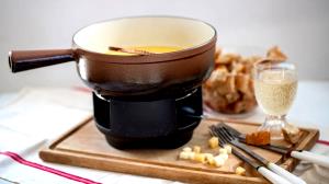 Quantas calorias em 1 colher de sopa (30 g) Fondue de Queijo?