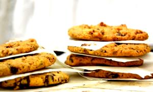Quantas calorias em 1 Cookie/Biscoito (14,0 G) Bolacha recheada de manteiga de amendoim?
