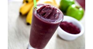 Quantas calorias em 1 copo (200 ml) Smoothie Açaí + Banana?