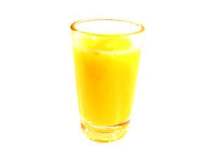 Quantas calorias em 1 Copo (248,0 Ml) Suco de laranja?