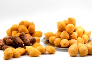 Quantas calorias em 1 coxinha (20 g) Mini Coxinha?