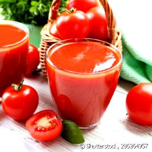 Quantas calorias em 1 Dose (182 G) Suco de Tomate?