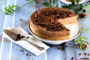 Quantas calorias em 1 Dose Cheesecake De Chocolate E Manteiga De Amendoim?