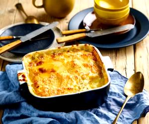 Quantas calorias em 1 Dose Empadão De Bacalhau E Camarão?