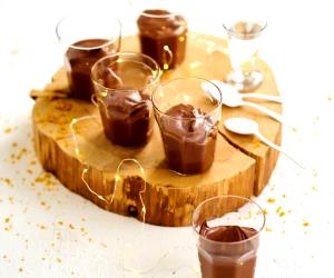 Quantas calorias em 1 Dose Mousse De Chocolate Com Laranja?