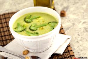 Quantas calorias em 1 Dose Sopa De Brócolos?