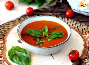 Quantas calorias em 1 Dose Sopa De Tomate Com Manjericão?