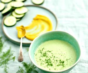 Quantas calorias em 1 Dose Sopa Fria De Pepino?