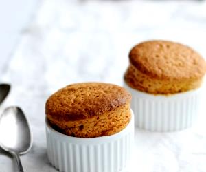 Quantas calorias em 1 Dose Soufflé De Caramelo?