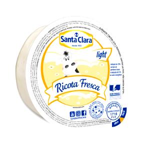 Quantas calorias em 1 fatia (30 g) Ricota com Sal?