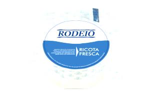 Quantas calorias em 1 fatia (30 g) Ricota Fresca Rodeio?