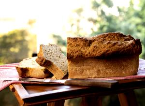 Quantas calorias em 1 Fatia Grande Ou Grossa Pão de Trigo Integral?