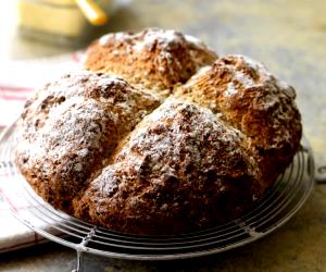 Quantas calorias em 1 Fatia Pão İrlandês?