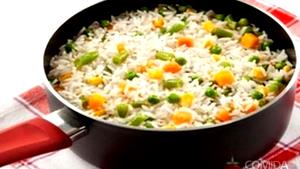 Quantas calorias em 1 Oz Arroz com Legumes?