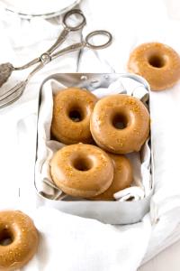 Quantas calorias em 1 Oz Donuts (Simples)?