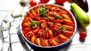 Quantas calorias em 1 Oz Ratatouille?