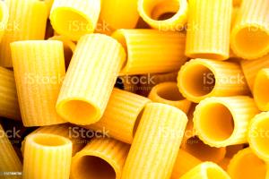 Quantas calorias em 1 Oz, Seco, Produto Rigatoni?