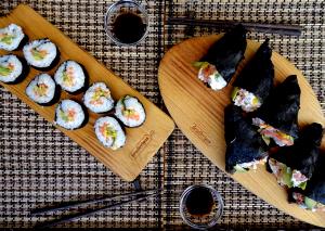 Quantas calorias em 1 Oz Temaki de Salmão Abacate?