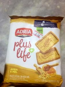 Quantas calorias em 1 pacote (30 g) Plus Life Aveia e Mel?