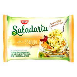Quantas calorias em 1 pacote (75 g) Saladaria Sabor Frango Grelhado?