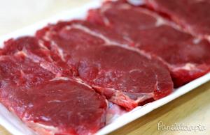 Quantas calorias em 1 Polegada Cúbica, Sem Ossos, Cozido Bife de Carne de Vaca?