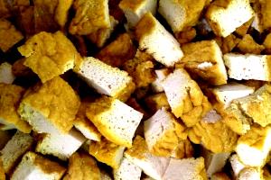 Quantas calorias em 1 Porção (12 G) Croutons?