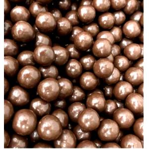 Quantas calorias em 1 porção (25 g) Drageados de Chocolate Ao Leite com Gotas de Licor de Conhaque?