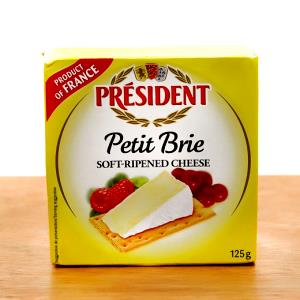 Quantas calorias em 1 porção (30 g) Petit Brie?