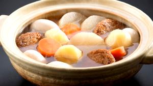 Quantas calorias em 1 Porção (300 G) Oden?