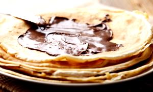 Quantas calorias em 1 Porção (50 G) Crepe Simples?