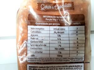 Quantas calorias em 1 porção (50 g) Pão Artesano com Gotas de Chocolate?