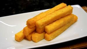 Quantas calorias em 1 Porção (51 G) Polenta Frita?