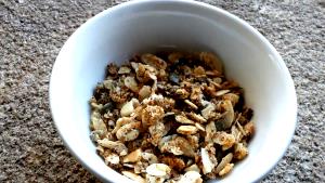 Quantas calorias em 1 Porção (61 G) Granola Caseira?