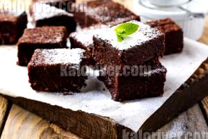 Quantas calorias em 1 porção (70 g) Brownie Vegan?