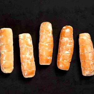 Quantas calorias em 1 porção (80 g) Pão de Alho?