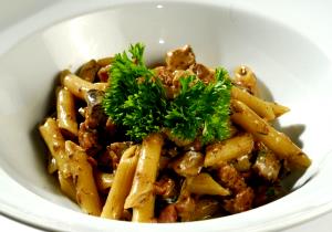 Quantas calorias em 1 porção (87,5 g) Penne com Funghi?