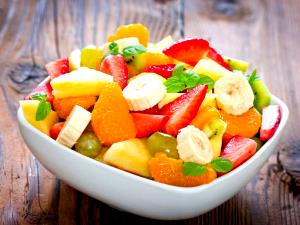 Quantas calorias em 1 Porção (95 G) Salada de Frutas?