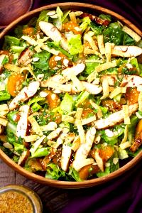 Quantas calorias em 1 porção Oriental Salad Frango?