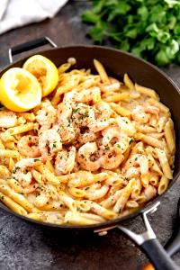 Quantas calorias em 1 porção Shrimp Alfredo?