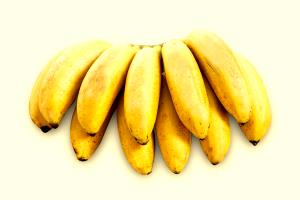 Quantas calorias em 1 Porção Banana ouro in natura?