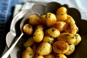 Quantas calorias em 1 Porção Batata inglesa sauté sem sal?