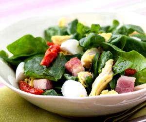 Quantas calorias em 1 Porção Espinafre folha cozida salada ao molho vinagrete sem sal?