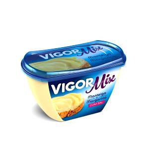 Quantas calorias em 1 Porção Margarina e manteiga com sal Vigor mix?