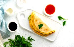 Quantas calorias em 1 Porção Ovo galinha omelete com queijo muçarela sem sal?