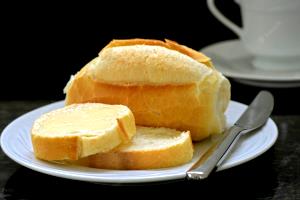 Quantas calorias em 1 Porção Pão com margarina?