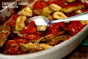 Quantas calorias em 1 Porçoes ABOBRINHA DE FORNO COM TOMATE E ALHO?